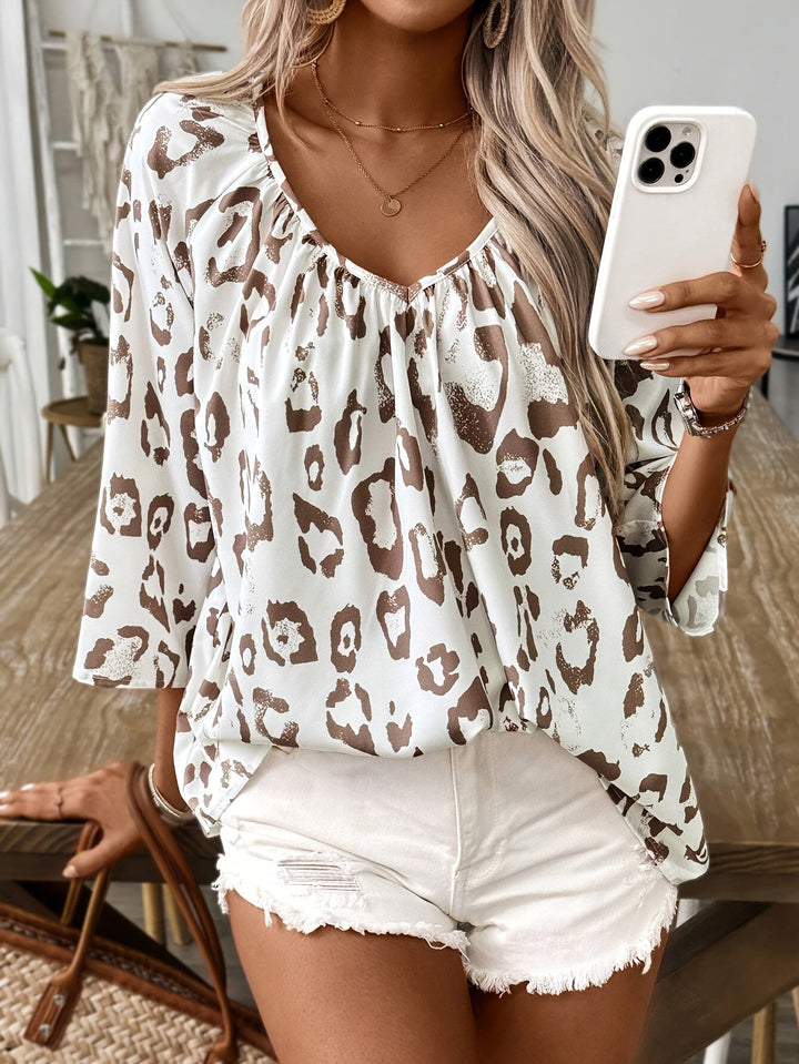 Deborah | Leopard V-Neck Shirt