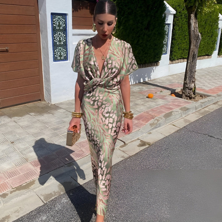 Matilda | Long Dress with Twisted Collar